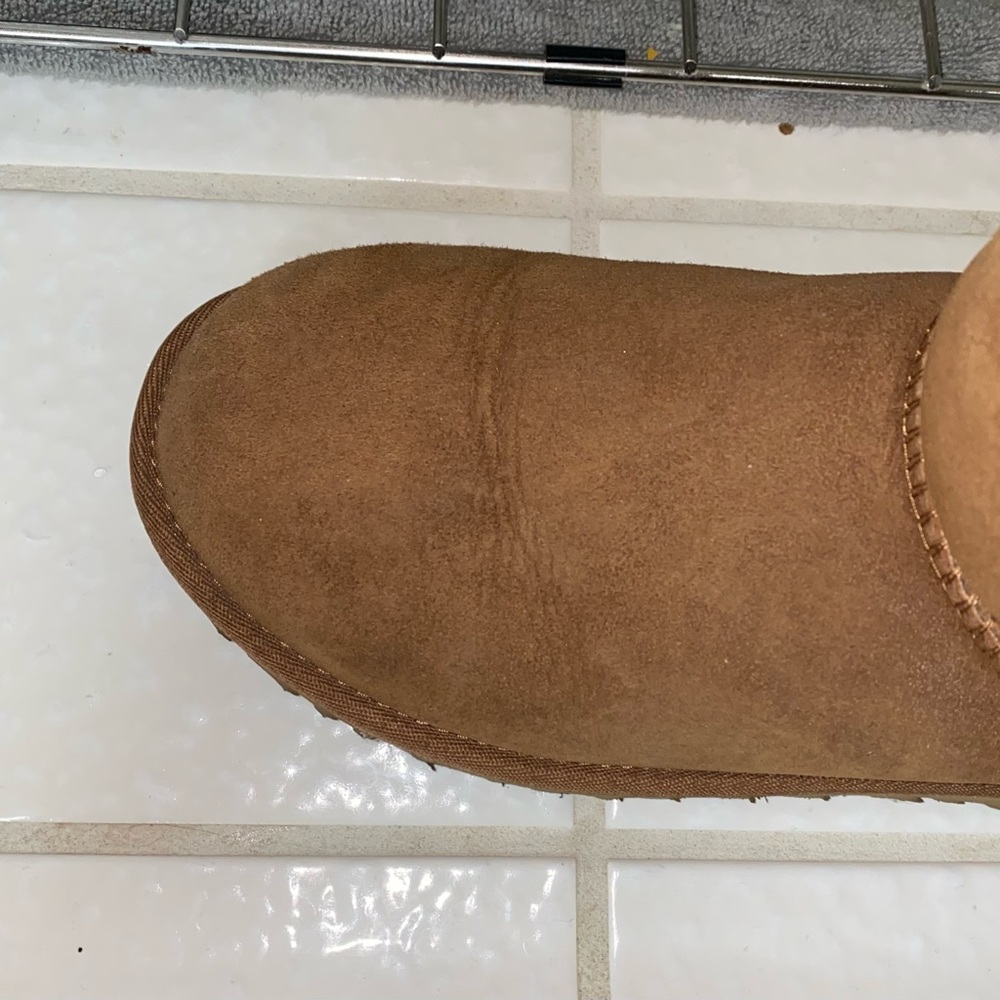 UGG Bailey Button Triplet II Boot - Picture 7 of 10
